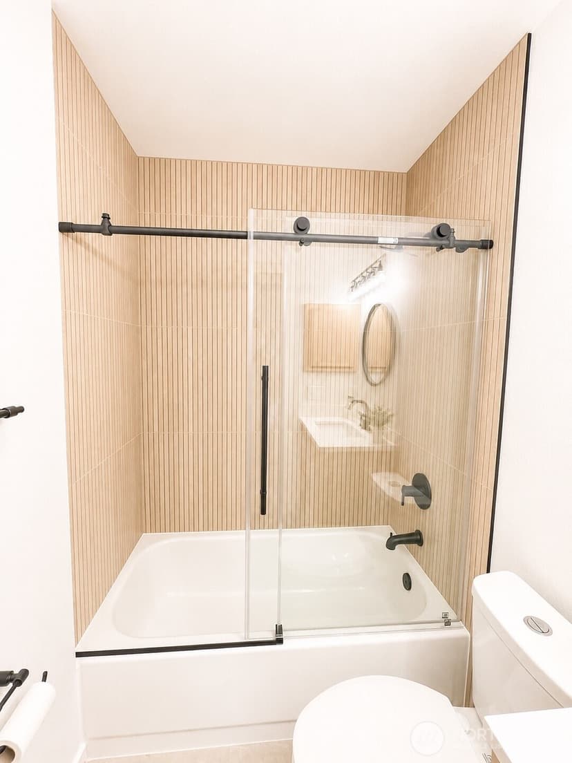 Property photo for 7224 NE 171st Lane, Kenmore photo 10