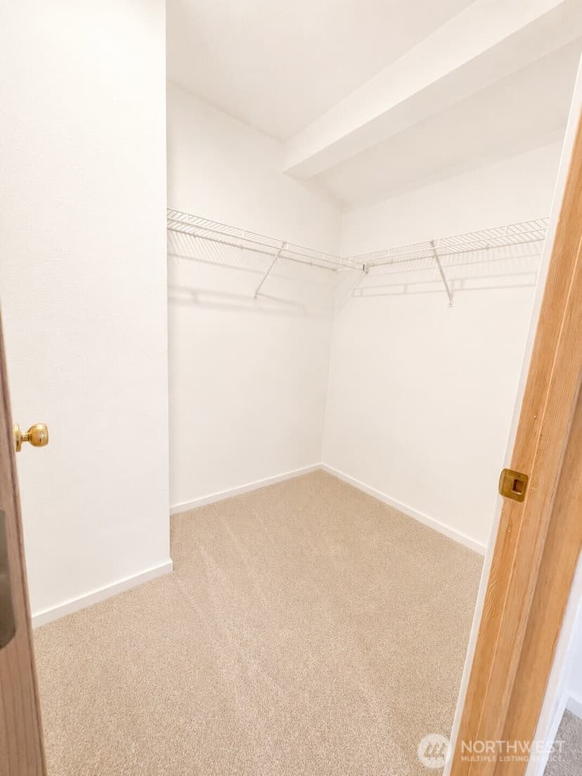 Property photo for 7224 NE 171st Lane, Kenmore photo 16