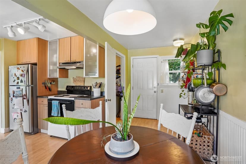Property photo for 215 Farragut Ave, Port Orchard photo 18