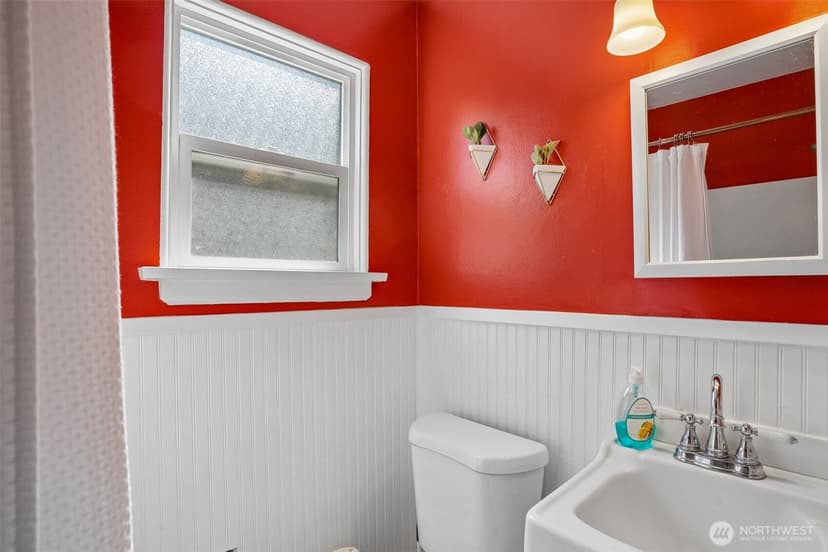 Property photo for 215 Farragut Ave, Port Orchard photo 22