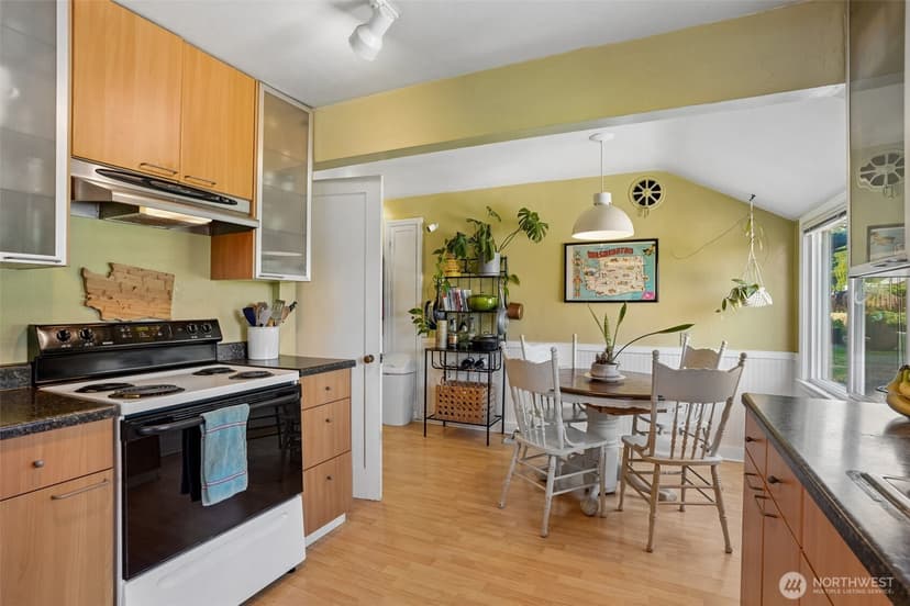 Property photo for 215 Farragut Ave, Port Orchard photo 15