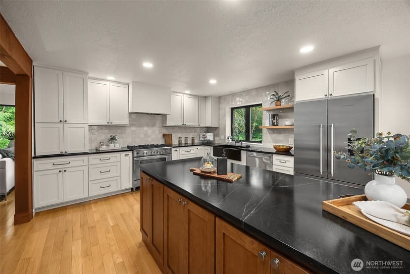 Property photo for 19217 SE 62nd Place, Issaquah photo 9