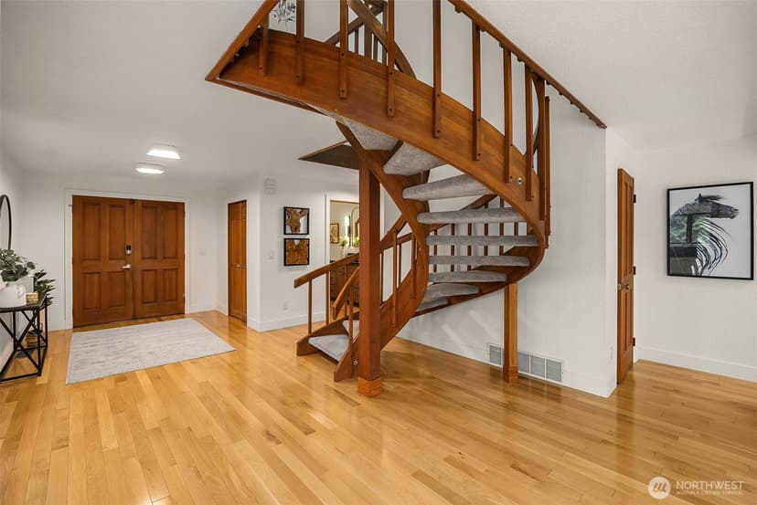 Property photo for 19217 SE 62nd Place, Issaquah photo 13
