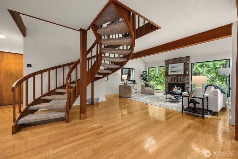 Property photo for 19217 SE 62nd Place, Issaquah photo 4