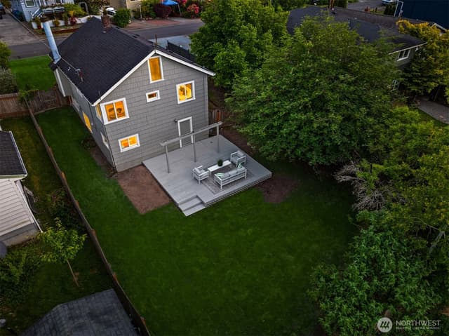 Property photo for 312 NW 88th Street, Seattle photo 2