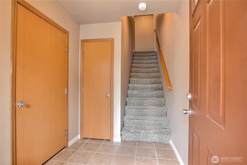 Property photo for 5301 147th St Ct E, Tacoma photo 4