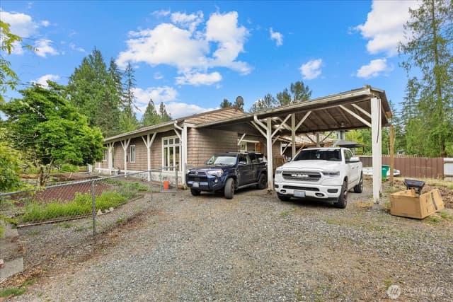 Property photo for 10024 228th Pl SE, Woodinville photo 4