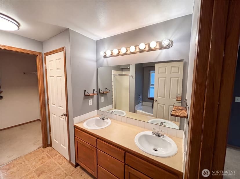 Property photo for 4919 106th Street NE, Marysville photo 24
