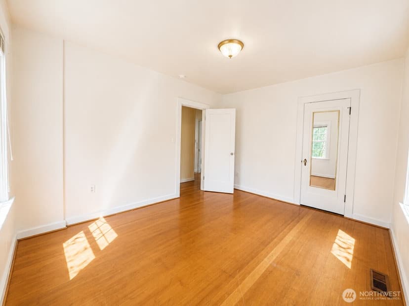 Property photo for 11711 82nd Avenue S, Seattle photo 8