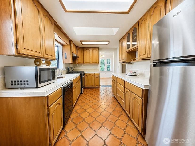 Property photo for 11711 82nd Avenue S, Seattle photo 6