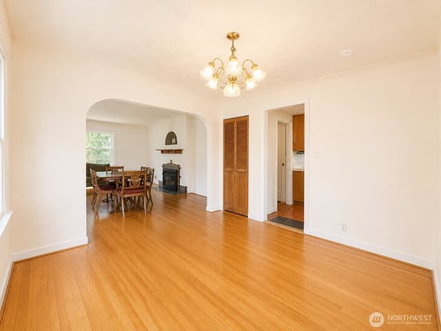 Property photo for 11711 82nd Avenue S, Seattle photo 4