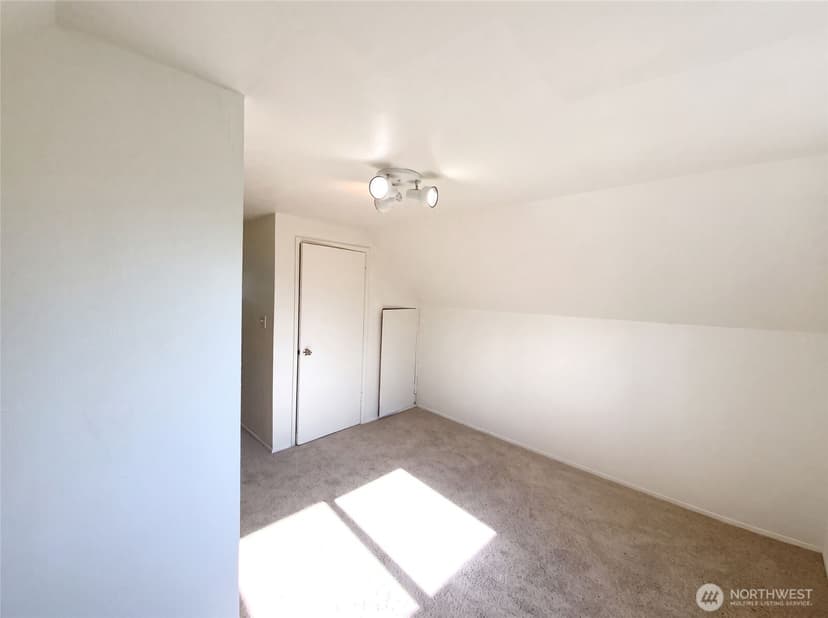 Property photo for 3627 Monroe Street, Tacoma photo 8