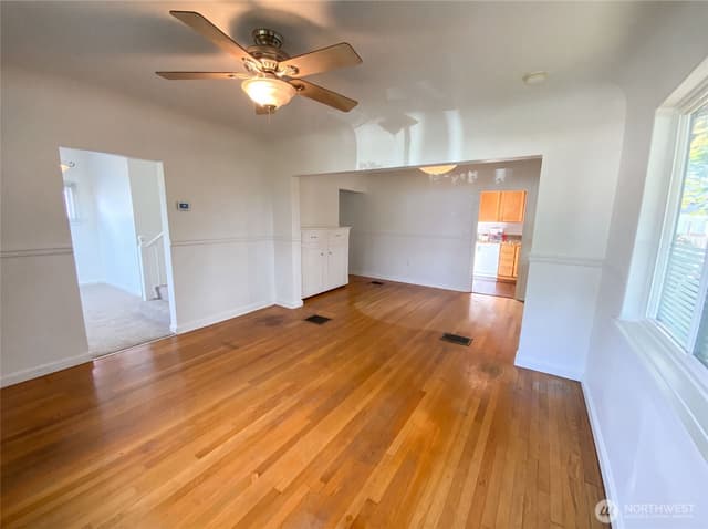Property photo for 3627 Monroe Street, Tacoma photo 5