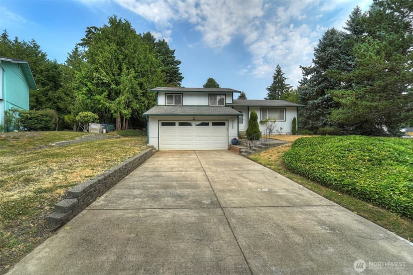Property photo for 7085 Thebes Street NE, Bremerton photo 3
