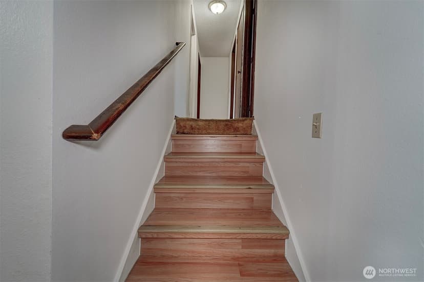 Property photo for 7085 Thebes Street NE, Bremerton photo 16