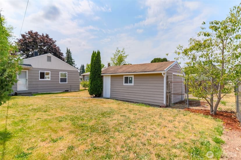 Property photo for 921 E 58th Street, Tacoma photo 24