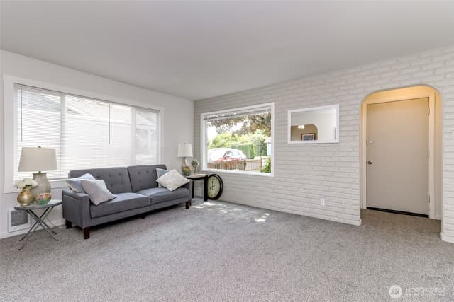 Property photo for 921 E 58th Street, Tacoma photo 2
