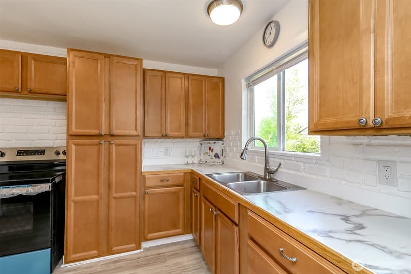 Property photo for 921 E 58th Street, Tacoma photo 12