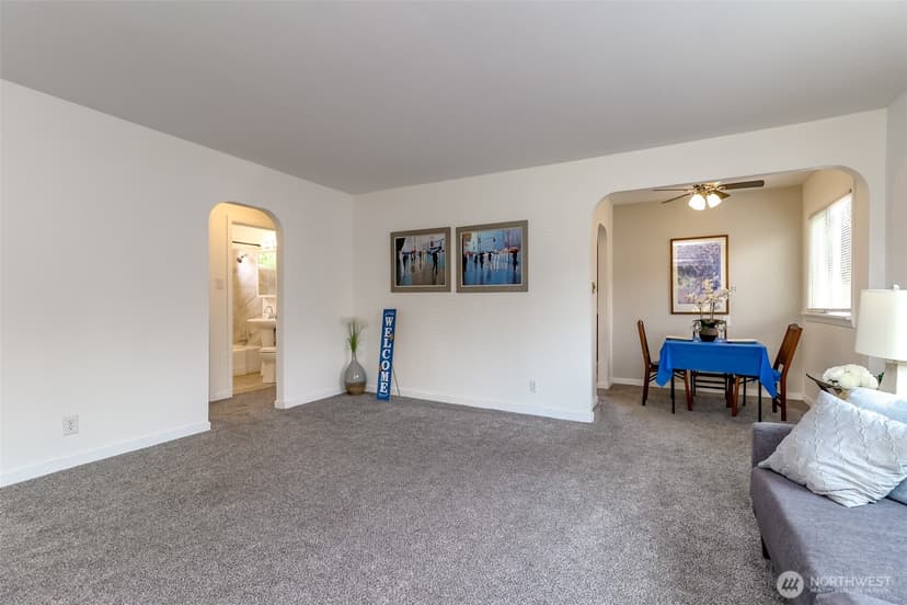 Property photo for 921 E 58th Street, Tacoma photo 5