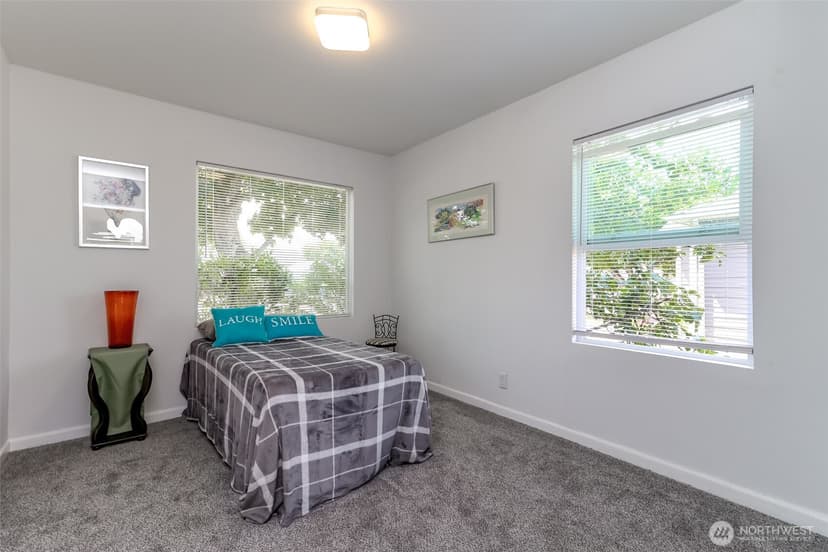 Property photo for 921 E 58th Street, Tacoma photo 6
