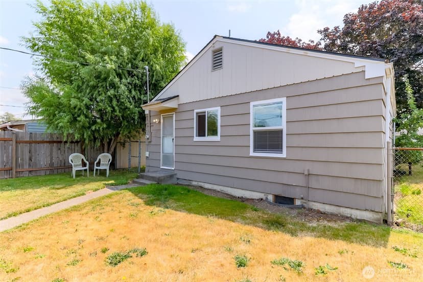 Property photo for 921 E 58th Street, Tacoma photo 23