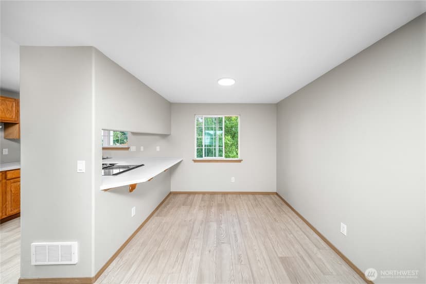 Property photo for 4060 E Spokane Street, Tacoma photo 9