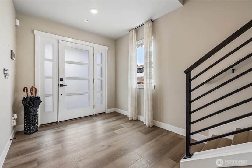 Property photo for 6609 S 128th Street, Seattle photo 4