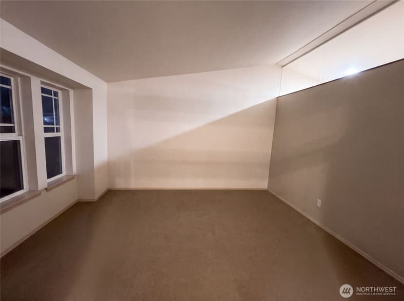 Property photo for 12531 81st Place NE, Kirkland photo 15