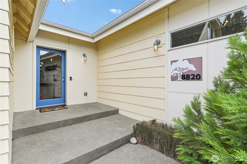Property photo for 8820 24th Avenue SW, Seattle photo 2