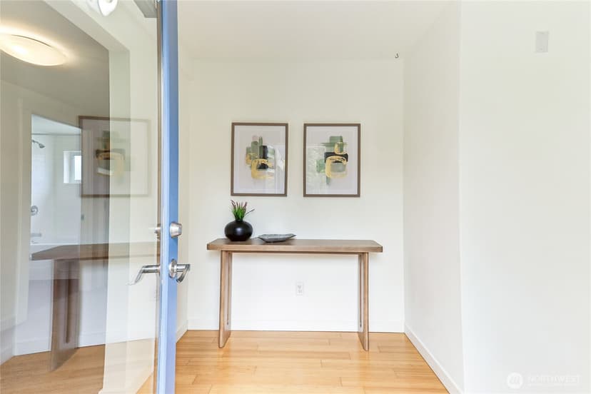 Property photo for 8820 24th Avenue SW, Seattle photo 4