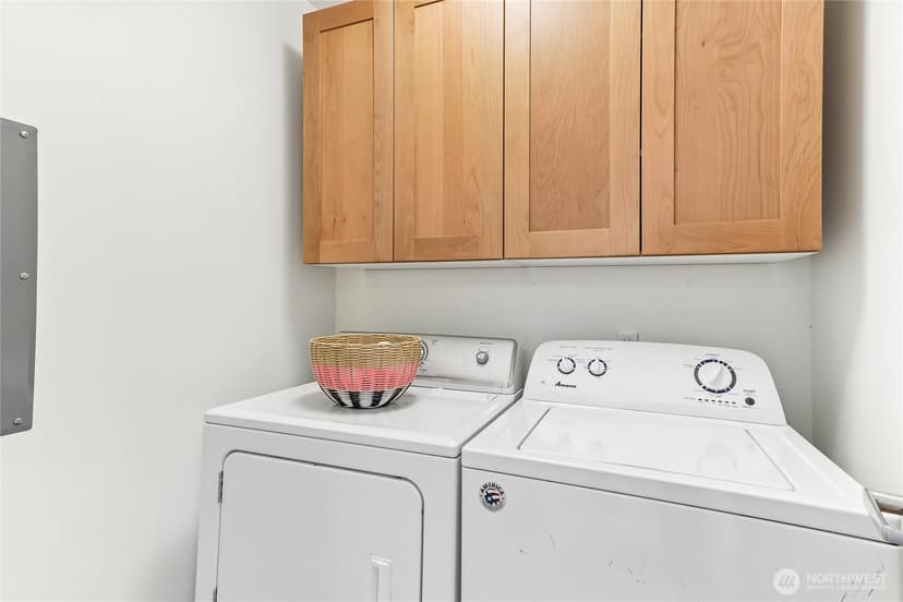 Property photo for 8820 24th Avenue SW, Seattle photo 22