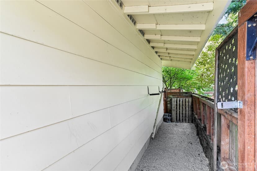 Property photo for 8820 24th Avenue SW, Seattle photo 29