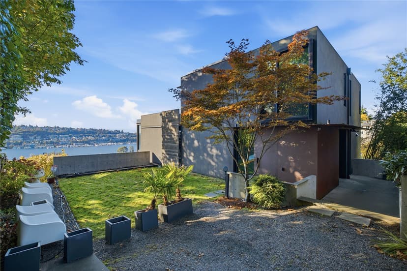 Property photo for 812 E Blaine St, Seattle photo 25
