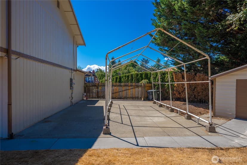 Property photo for 9907 75th Street SW, Lakewood photo 37