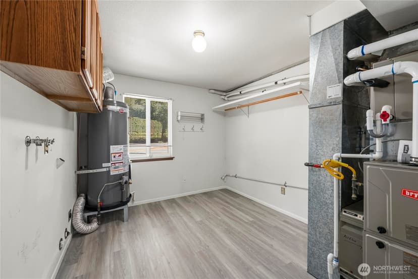 Property photo for 9907 75th Street SW, Lakewood photo 31