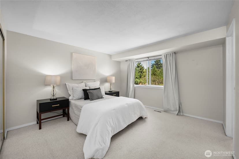 Property photo for 9907 75th Street SW, Lakewood photo 17