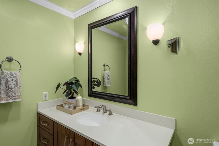 Property photo for 9907 75th Street SW, Lakewood photo 21
