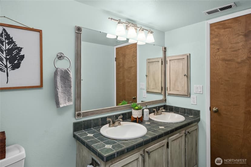 Property photo for 9907 75th Street SW, Lakewood photo 25