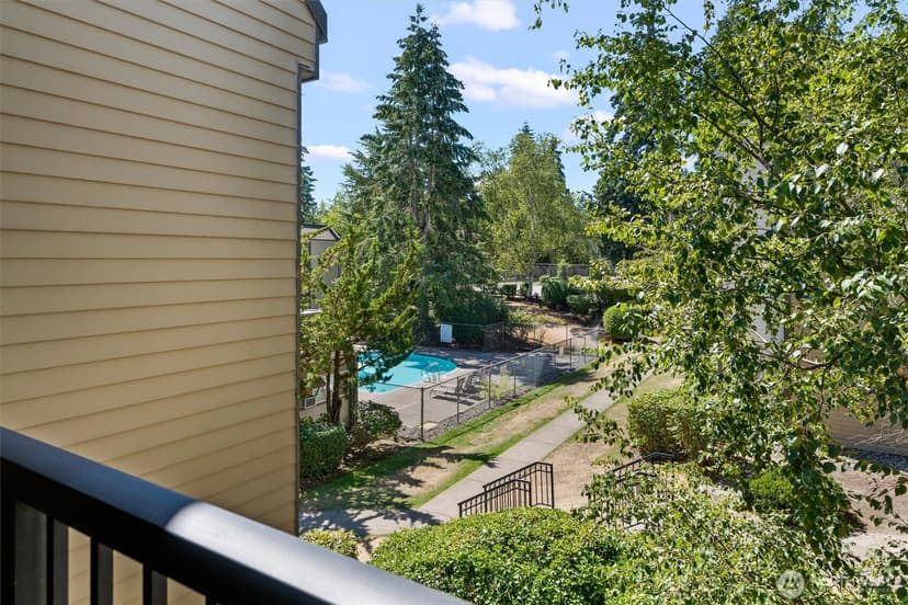 Property photo for 14665 NE 34th St #B21, Bellevue photo 7