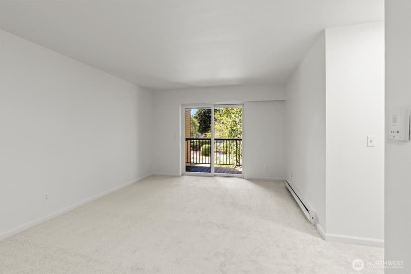 Property photo for 14665 NE 34th St #B21, Bellevue photo 8