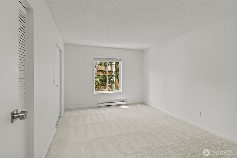 Property photo for 14665 NE 34th St #B21, Bellevue photo 9