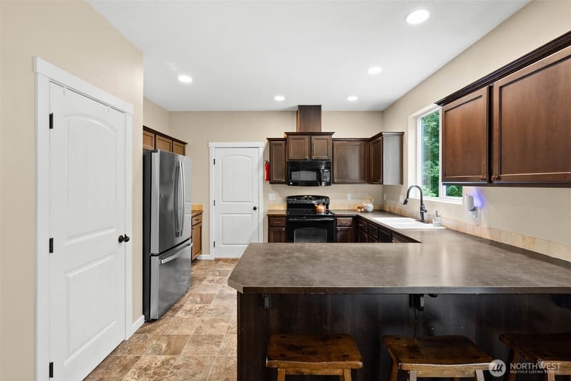 Property photo for 2067 Caleb Place SE, Port Orchard photo 8