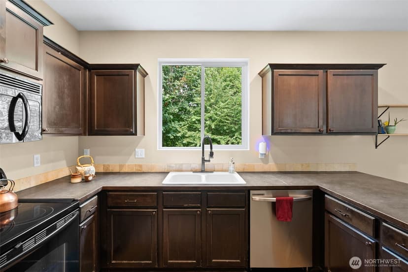 Property photo for 2067 Caleb Place SE, Port Orchard photo 9