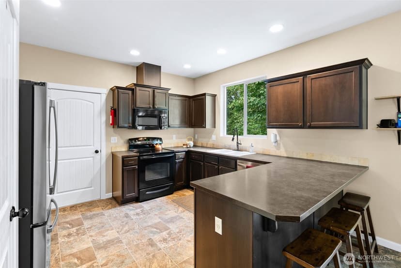 Property photo for 2067 Caleb Place SE, Port Orchard photo 10