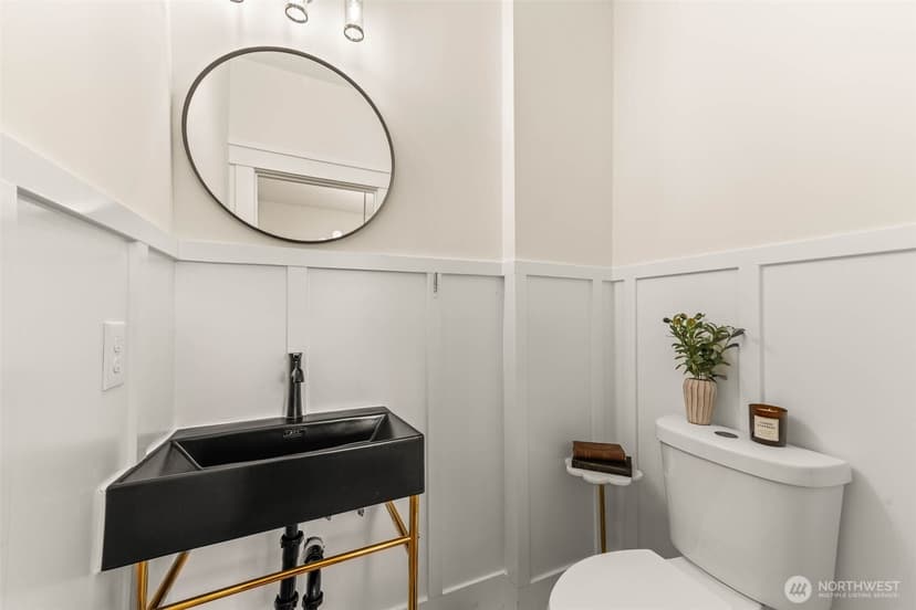 Property photo for 520 30th Avenue E, Seattle photo 13