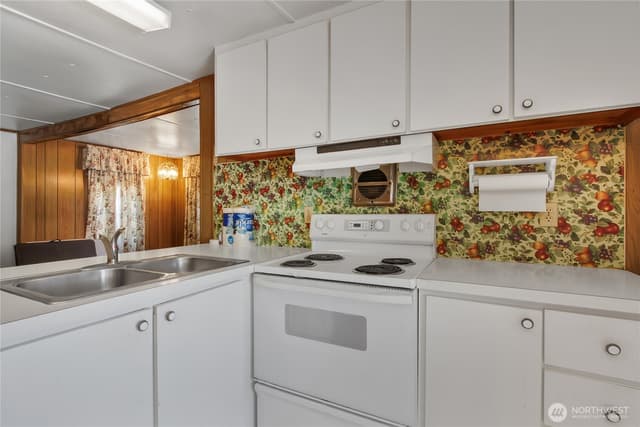 Property photo for 22034 SE 272nd Place, Maple Valley photo 4