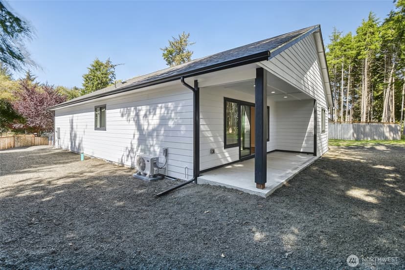Property photo for 130 Glover Court NE, Ocean Shores photo 24