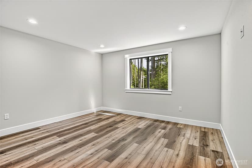 Property photo for 130 Glover Court NE, Ocean Shores photo 13