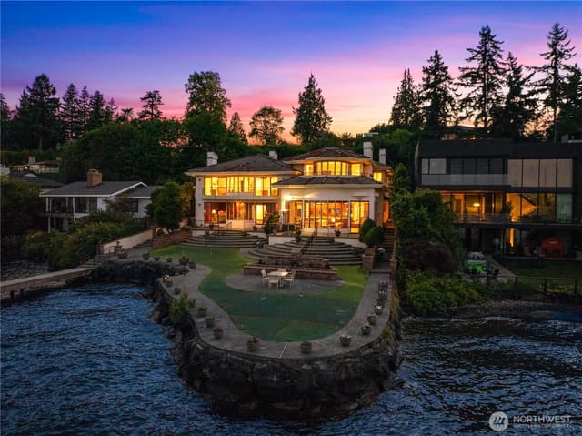 Property photo for 6669 N NE Windermere Road, Seattle