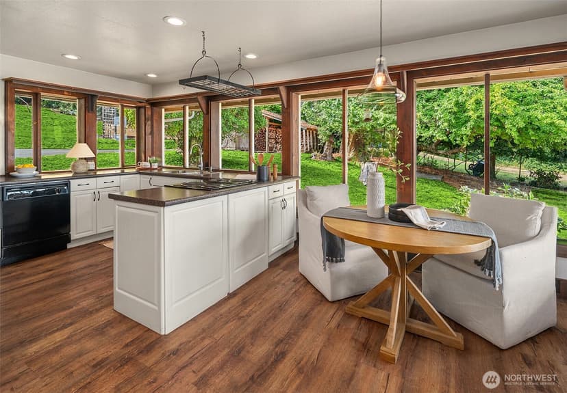 Property photo for 21324 Tramp Harbor Road SW, Vashon photo 13